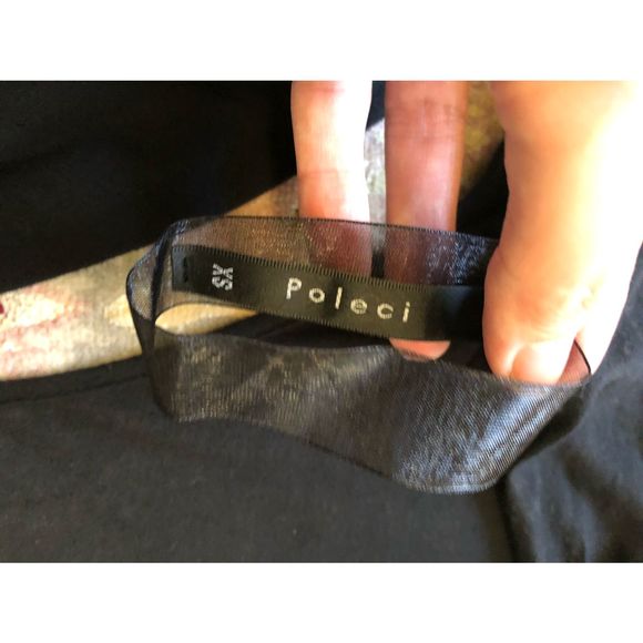 Poleci Asymmetrical Top - Picture 6 of 8